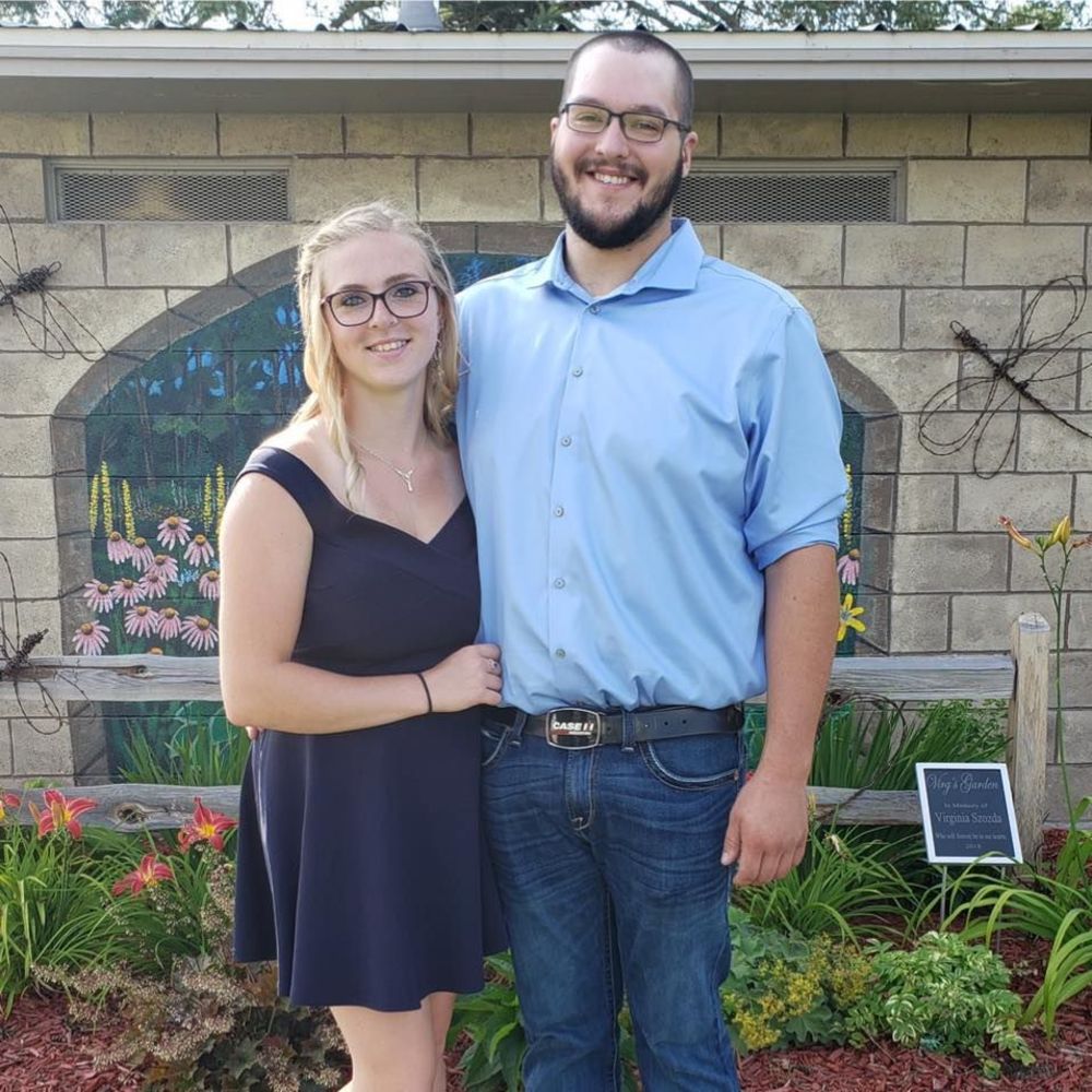 Meet your Posher, Alexis